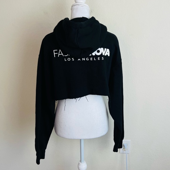Fashion Nova Black Logo Cropped Distressed Hoodie Sweatshirt Sweater - Picture 3 of 5